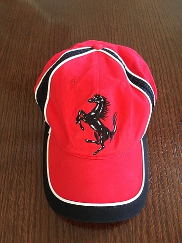 Ferrari Şapka