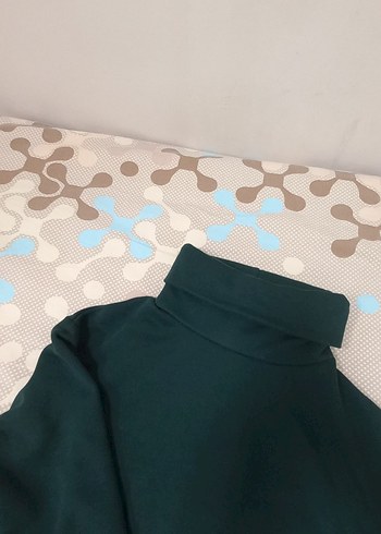 Yeşil Boğazlı Kadın Sweatshirt - Görsel 3