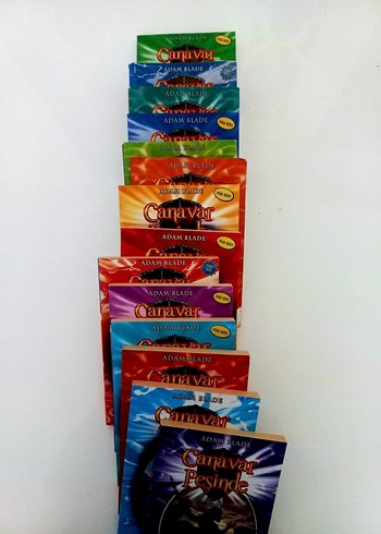 Canavar Peşinde Kitap Seti(14 kitap) - Görsel 2