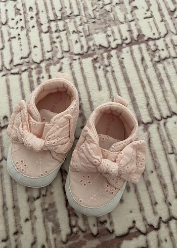 Pembe Nakışlı Fırfırlı İlk Adım Ayakkabısı