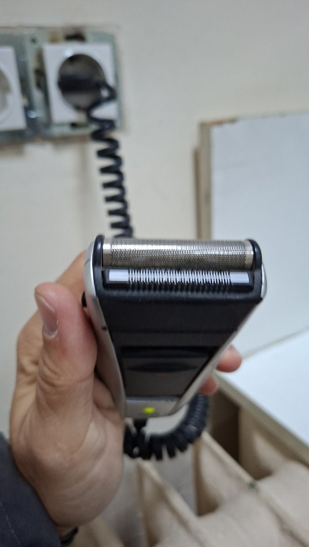 Braun 3615 Gri Elektrikli Traş Makinesi - Görsel 2