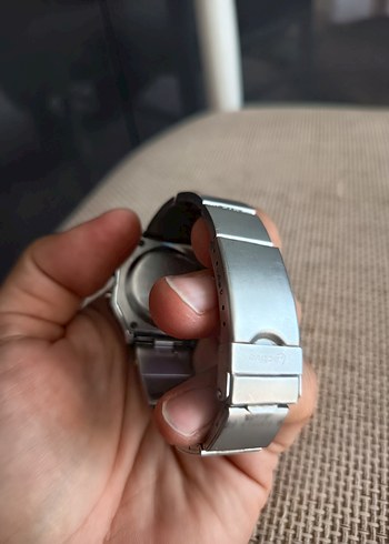 Beden gri Renk Retro saat dijital Casio model
