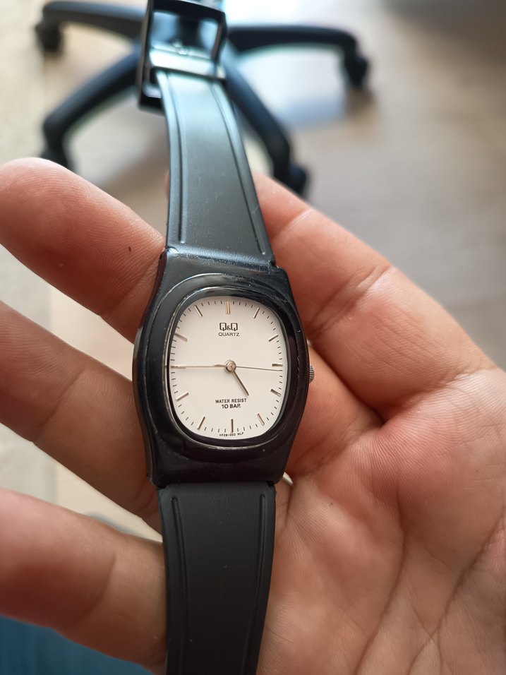 Minimalist Siyah Kayışlı QQ japan - Görsel 4