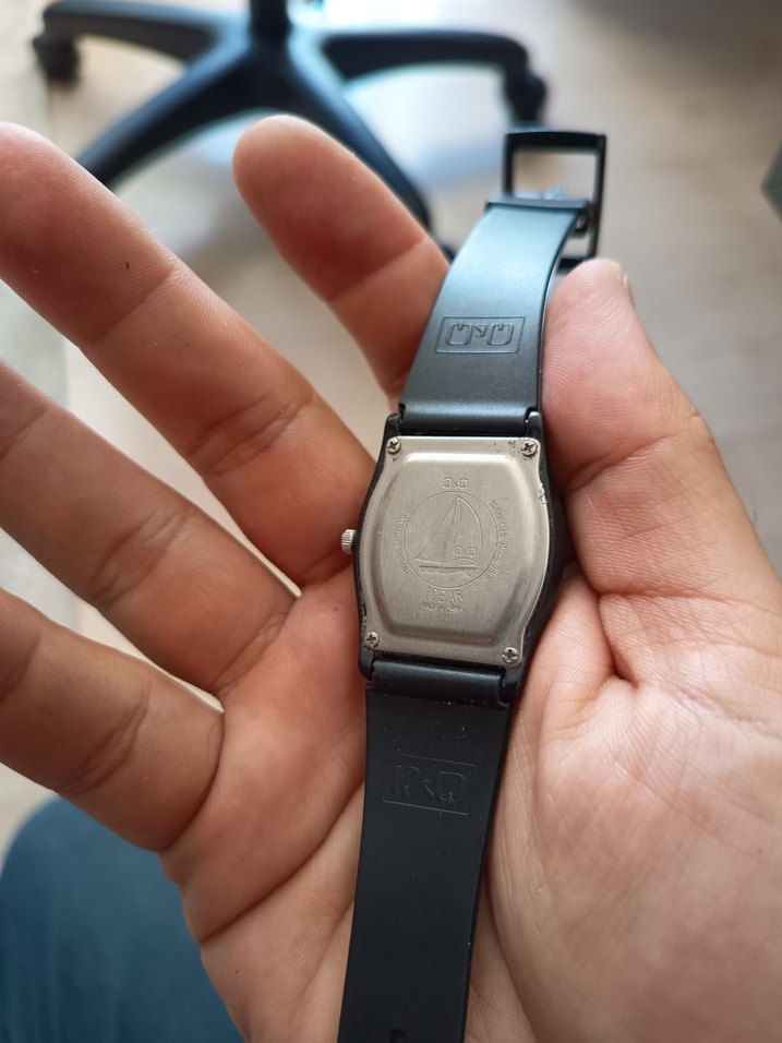 Minimalist Siyah Kayışlı QQ japan - Görsel 3