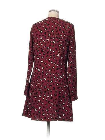 38 Beden H&M Kısa Elbise %70 İndirimli.