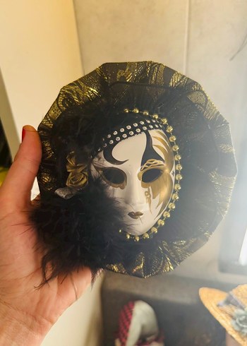 Siyah Altın Detaylı Dekoratif Maske - Görsel 10