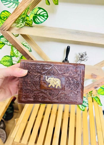 Koyu Kahverengi Oyma Ahşap Oyuncak Kutu - Görsel 6