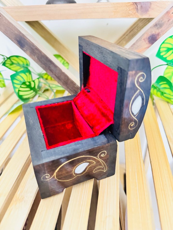 Mineli sandık - Görsel 3