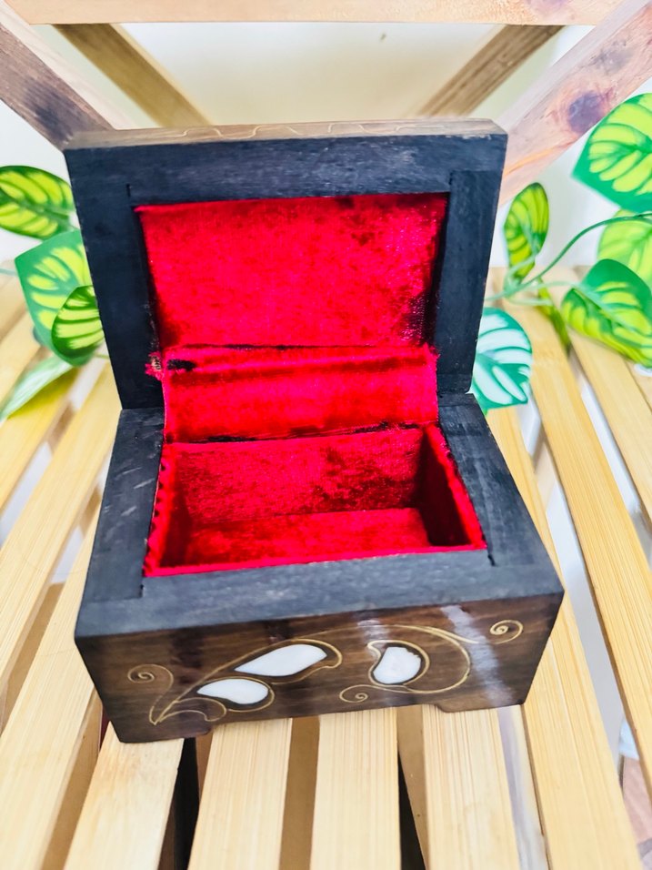 Mineli sandık - Görsel 2