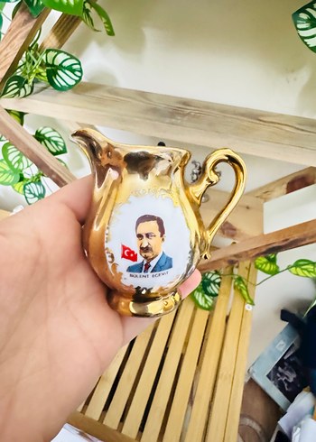 Parlak Altın Renkli Çaydanlık - Görsel 3