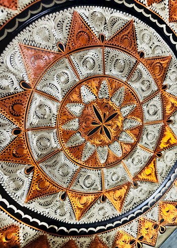 ANTİKA BAKIR İŞLEMELİ TEPSİ - Görsel 7