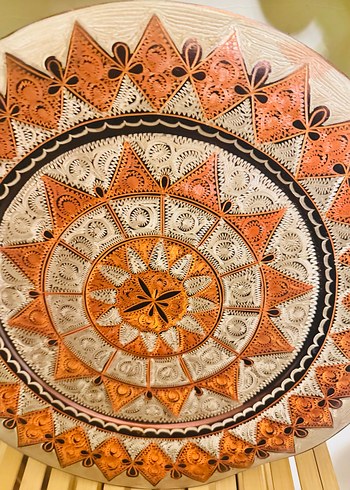 ANTİKA BAKIR İŞLEMELİ TEPSİ - Görsel 2