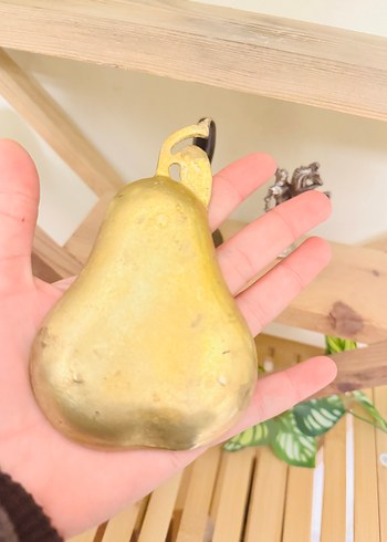 Püsküllü Parlak Altın Broş - Görsel 2