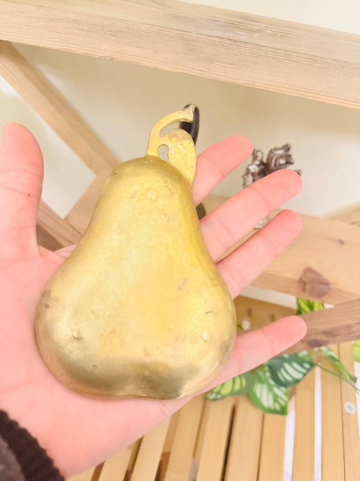 Püsküllü Parlak Altın Broş - Görsel 2