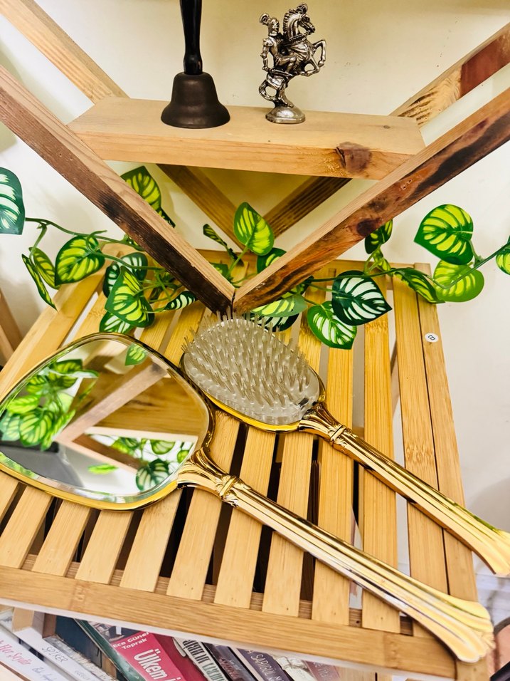 Parlak Altın Makyaj Fırçası Seti - Görsel 4