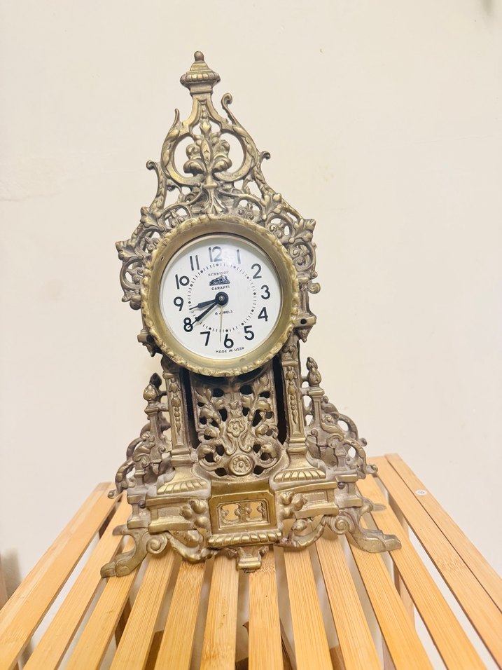 Altın Renkli Vintage Masa Saati - Görsel 3