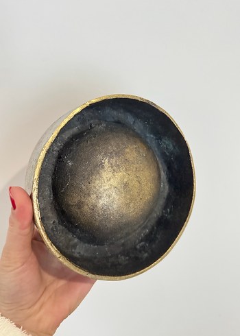 Parlak Altın Renkli Metal Küllük - Görsel 3