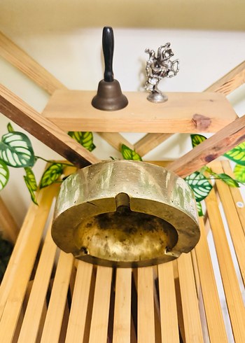 Parlak Altın Renkli Metal Küllük - Görsel 6