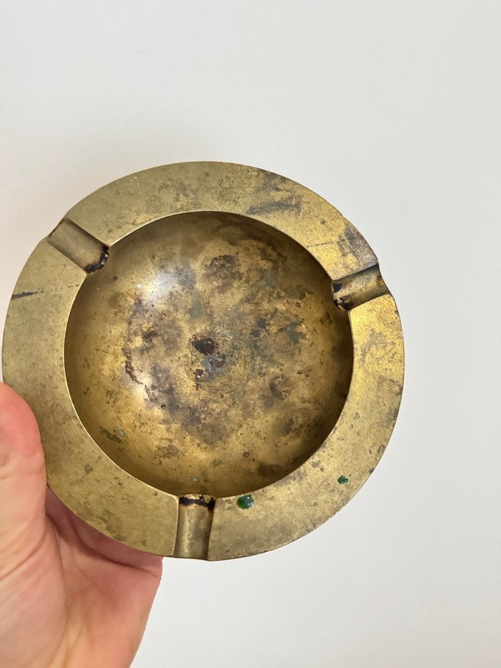 Parlak Altın Renkli Metal Küllük - Görsel 2