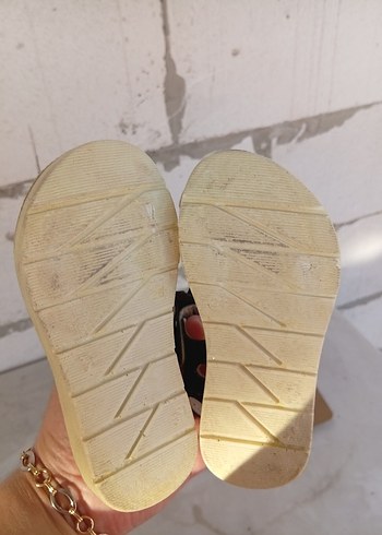 24 Beden kahverengi Renk Kız Çocuk Renkli Tokalı Sandalet