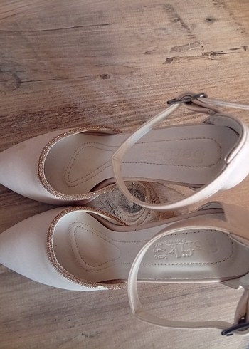 Bej Stiletto Topuklu Kadın Abiye Ayakkabı - Görsel 4