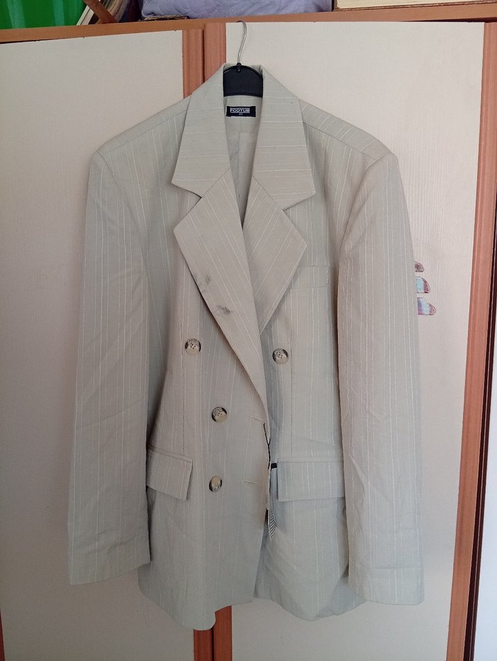 Bej Düğmeli Erkek Ceket - Görsel 2