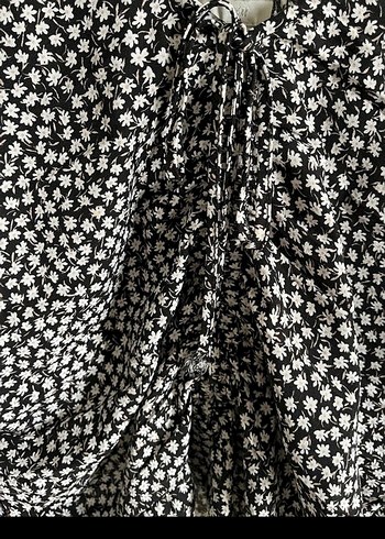 HM Uzun Kollu V-Yaka Bağcıklı Bluz - Görsel 4