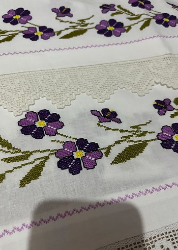  Beden mor Renk Mor Nakışlı Kaneviçe Tek Uzun Yastık