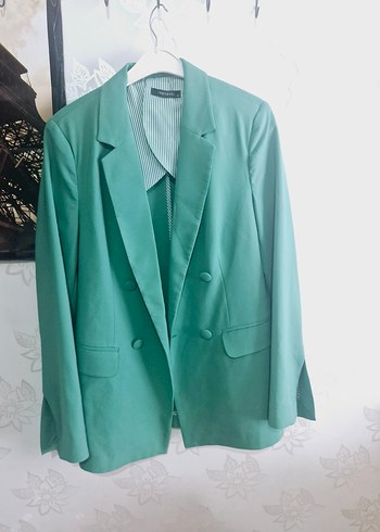 Yeşil Düğmeli Kadın Blazer Ceket