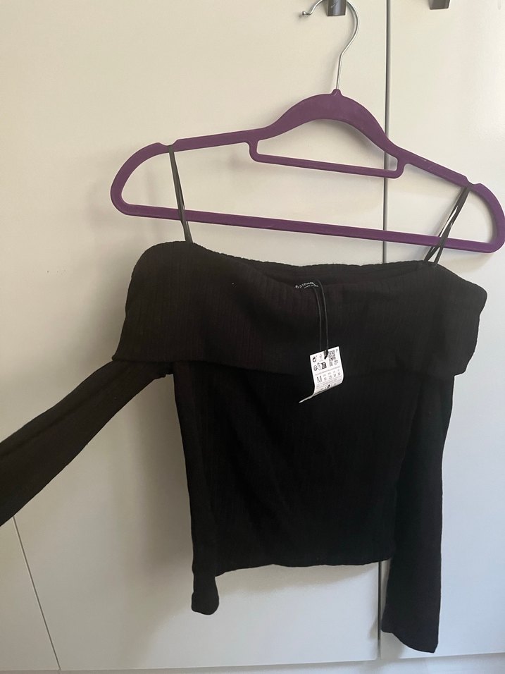 Siyah Uzun Kollu düşük yaka Triko Bluz - Görsel 3