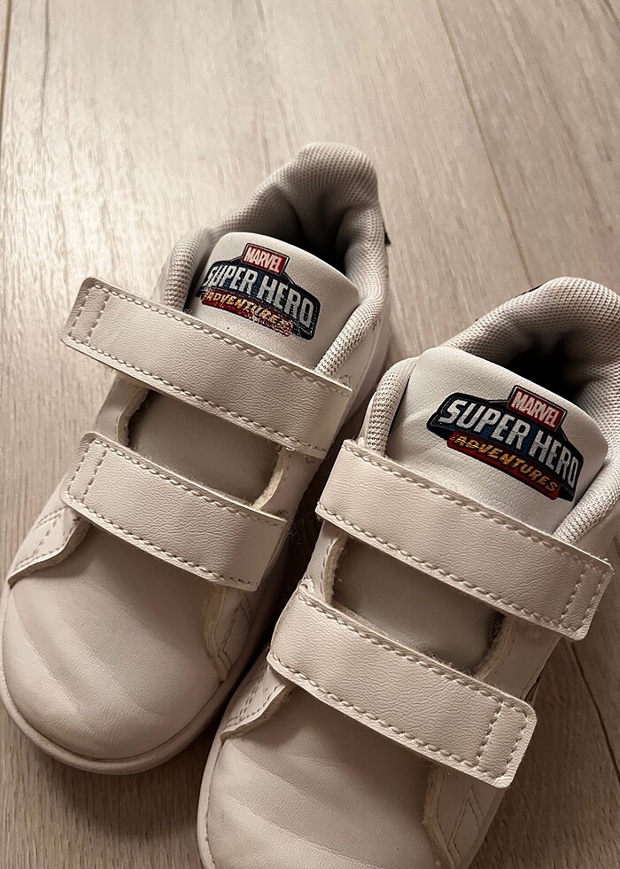Adidas Marvel serisi - Görsel 2