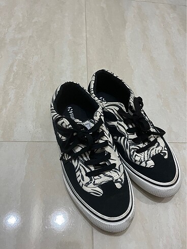 38 Beden siyah Renk Superga
