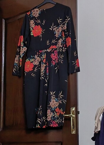 Mükemmel Çicekli Elbise - Görsel 3