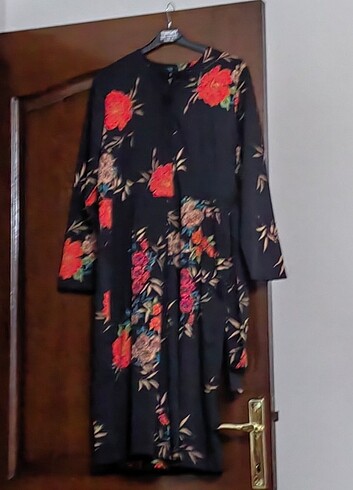Mükemmel Çicekli Elbise - Görsel 4