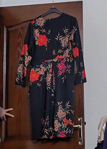 Mükemmel Çicekli Elbise - Görsel 5