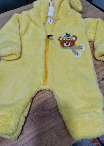 Sarı Peluş Bebek Tulum Ayıcık Desenli - Görsel 4