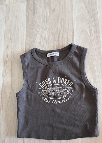 URBAN OUTFITTERS ÜST