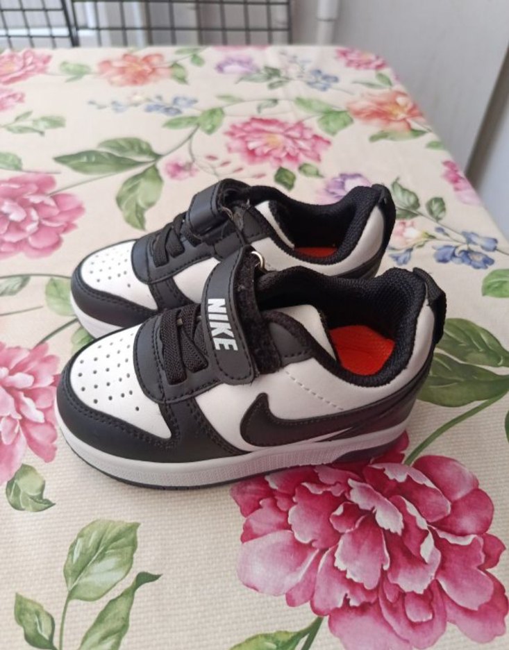 Nike Erkek Çocuk Beyaz Siyah Spor Ayakkabı - Görsel 3