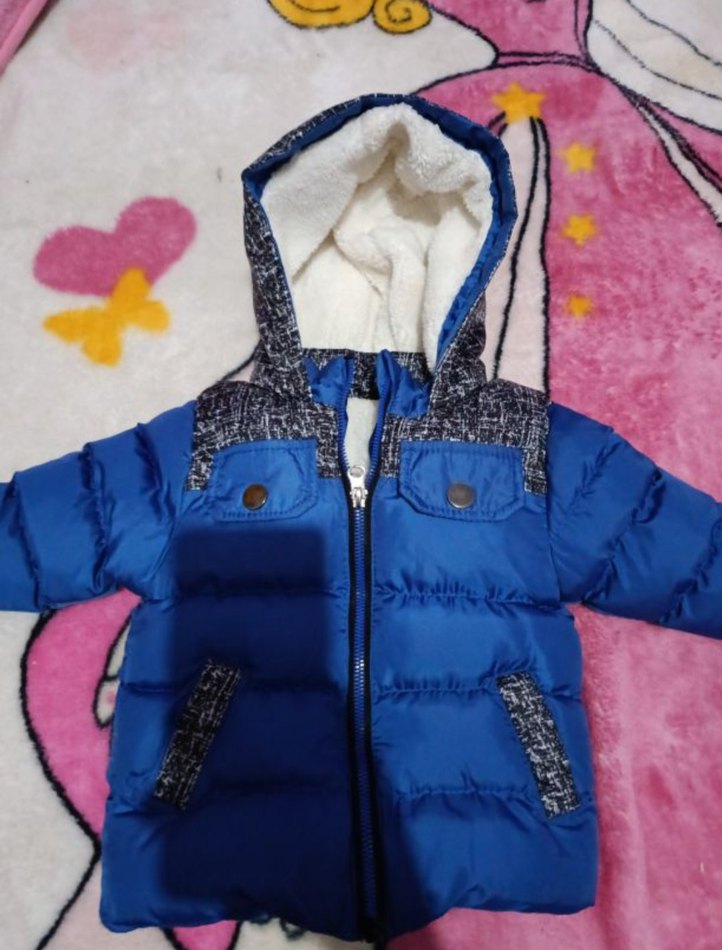 Erkek Çocuk Mavi Kapüşonlu Kürklü Mont - Görsel 2