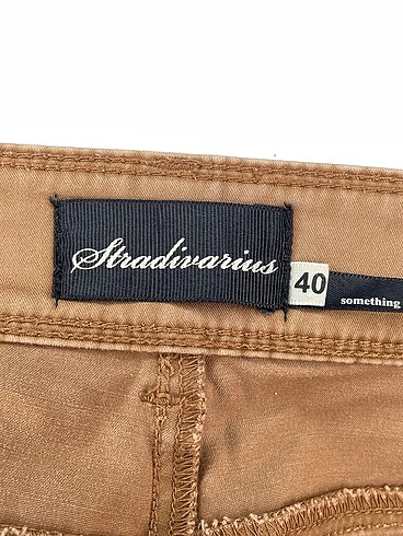 40 Beden kahverengi Renk Stradivarius Jean / Kot %70 İndirimli.