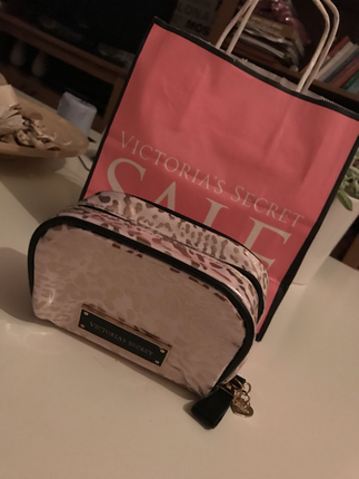 Victoria s Secret Victoria?s Secret Makyaj Çantası