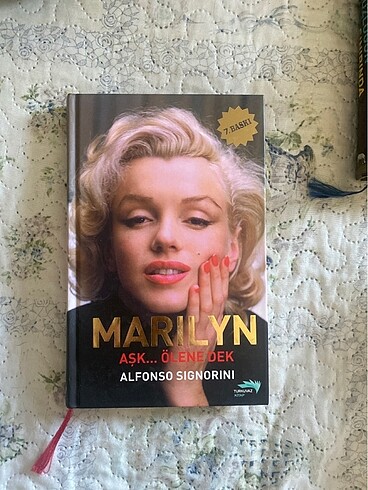 Marilyn kitap