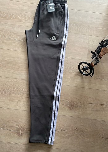 Erkek Gri Adidas Fermuarlı Eşofman Altı - Görsel 2