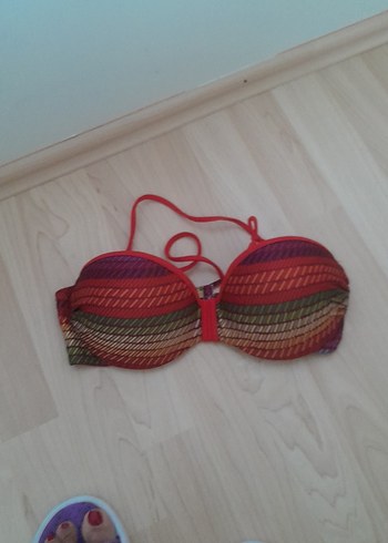 Diğer Renkli Bağcıklı Kadın Bikini Üstü