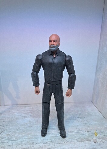 Mattel Takım Elbiseli Figür