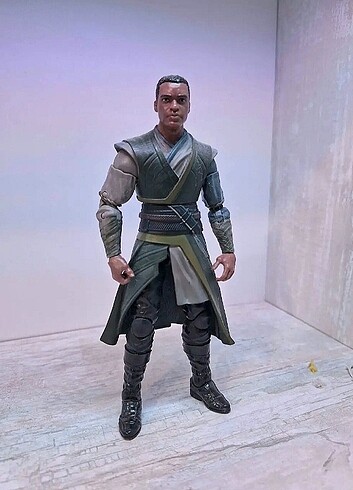 Marvel Legends Mordo Figürü
