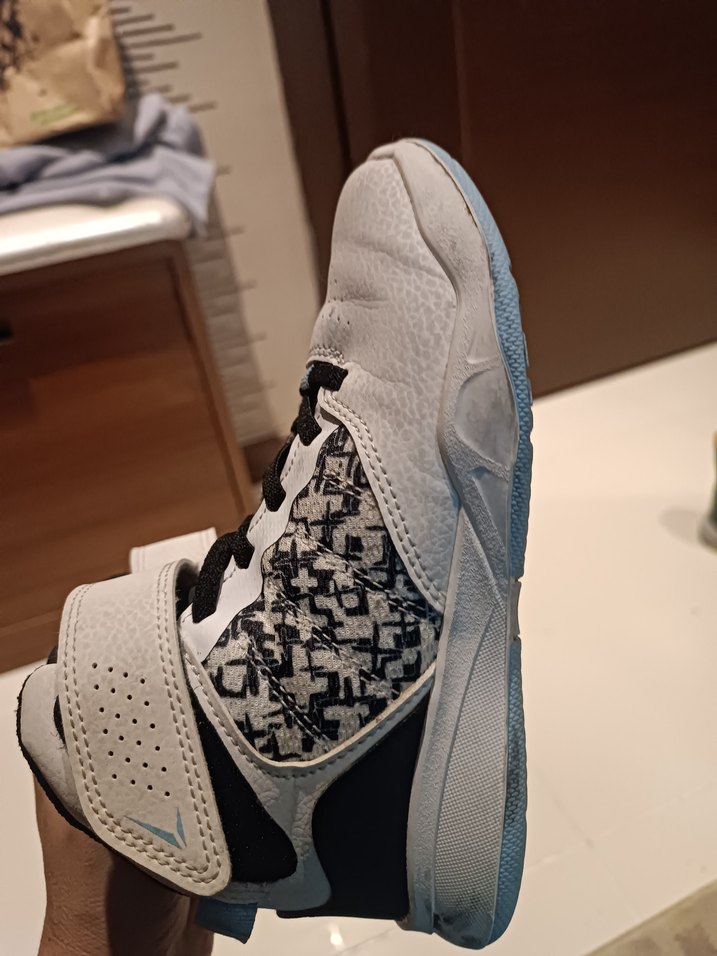 Yılan Desenli Beyaz Erkek Çocuk Spor Ayakkabı - Görsel 4