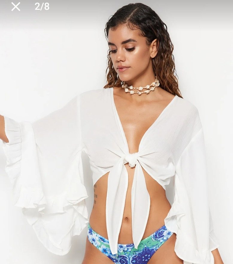 Volanlı, V Yakalı Beyaz Keten Mini Bluz - Görsel 3