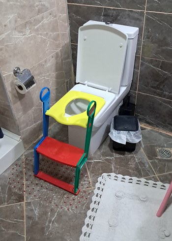 Renkli Çocuk Tuvalet Adaptörü ve Basamağı