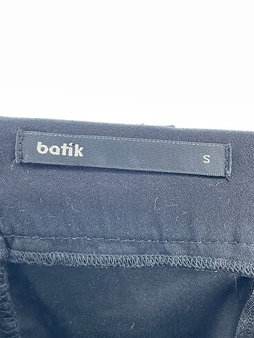 s Beden siyah Renk Batik Kısa Elbise %70 İndirimli.